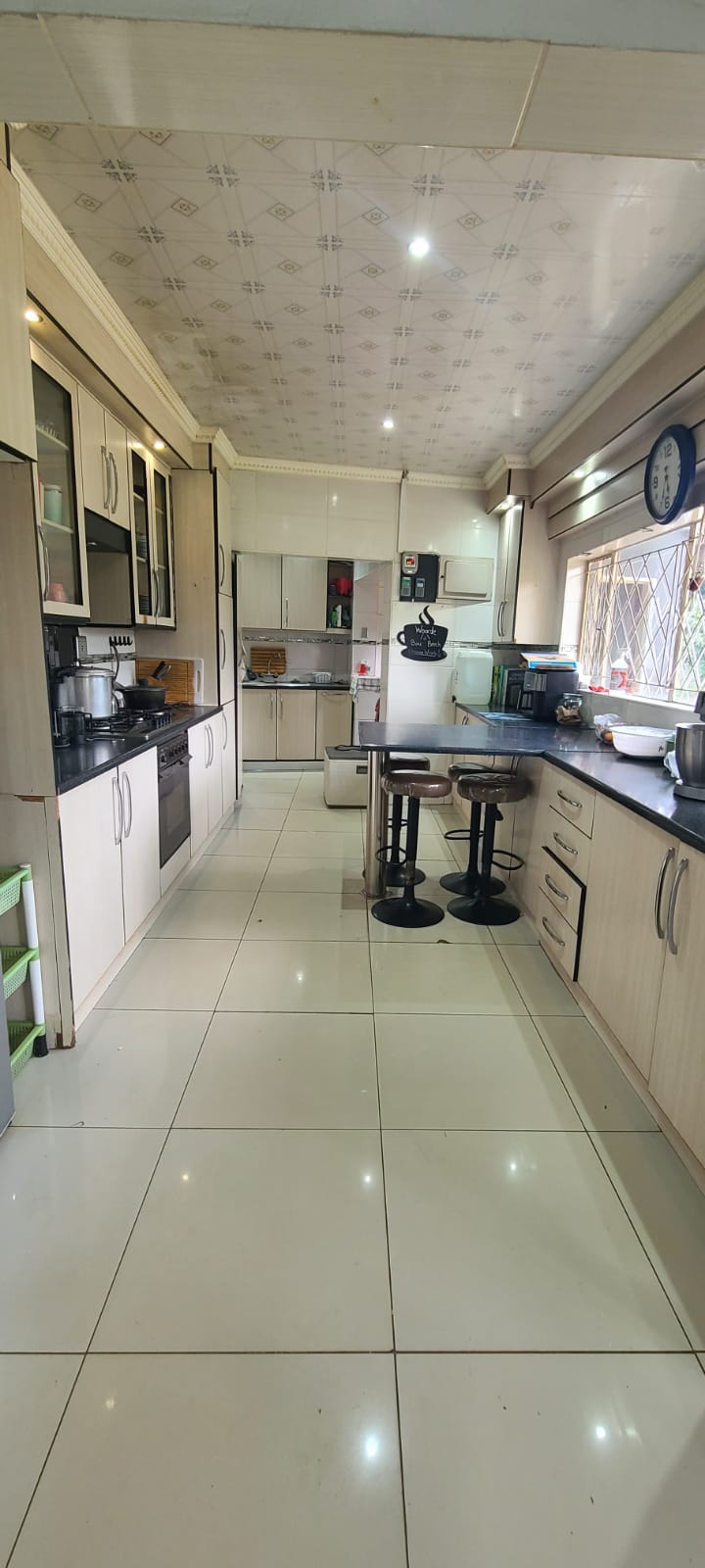 4 Bedroom Property for Sale in Flamwood North West